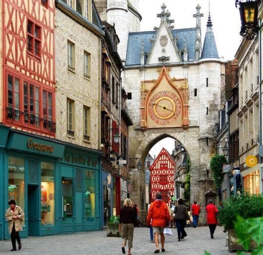 Meuble De Tourisme La Maison D'Orgy Chevannes  Екстериор снимка
